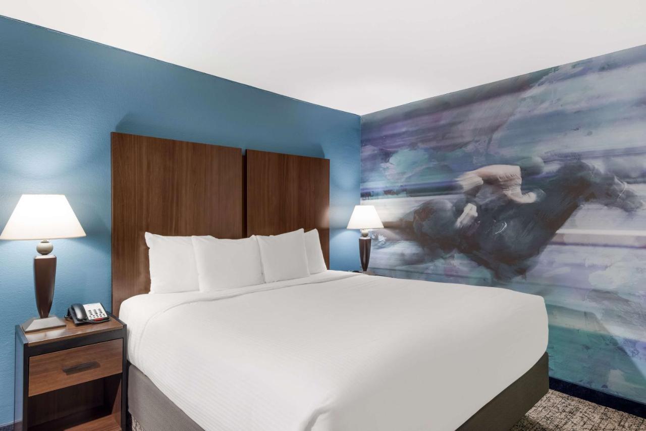 Best Western Winners Circle Hot Springs Eksteriør bilde