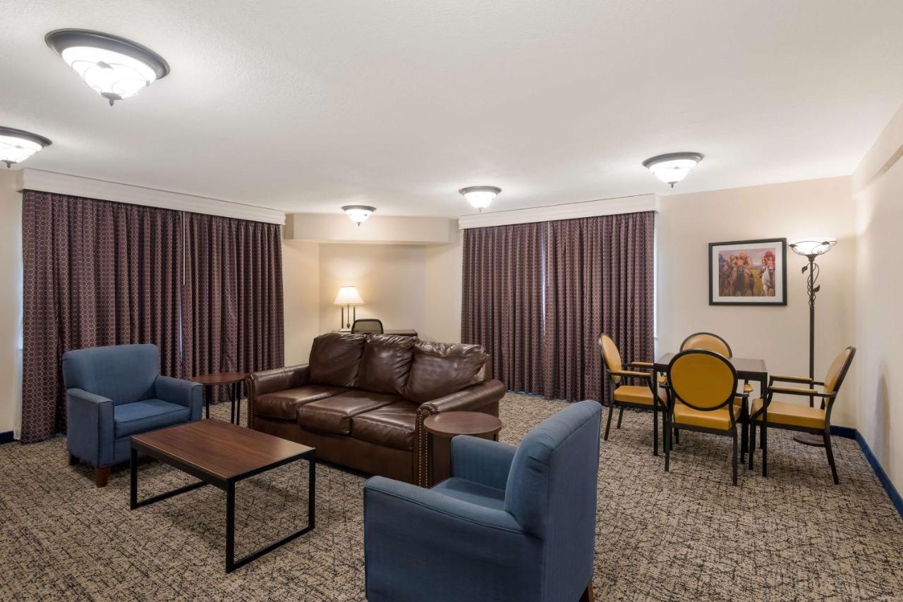 Best Western Winners Circle Hot Springs Eksteriør bilde