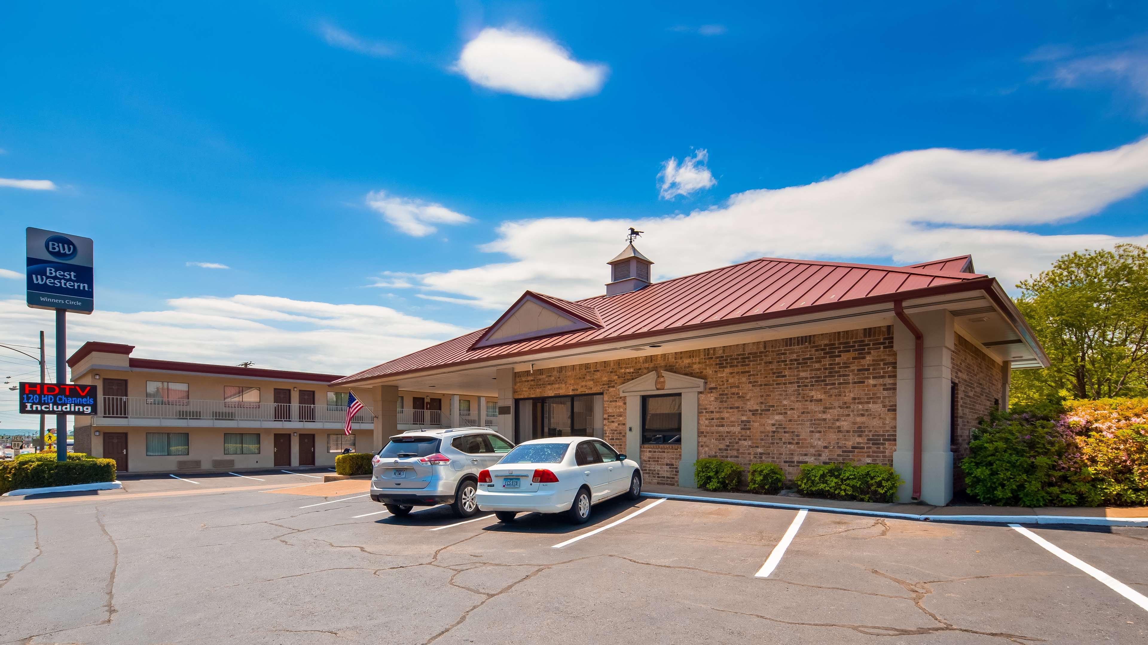 Best Western Winners Circle Hot Springs Eksteriør bilde