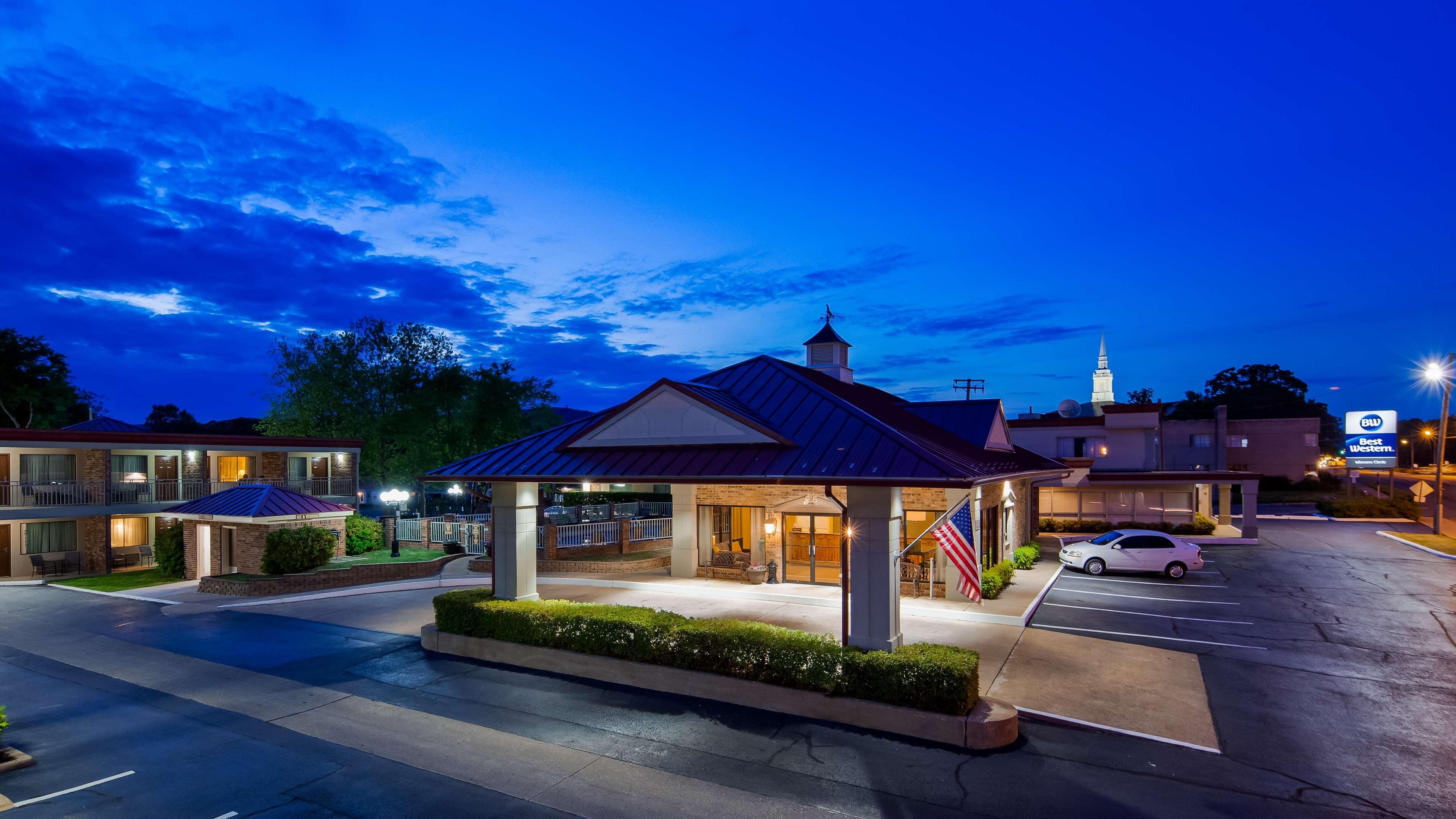 Best Western Winners Circle Hot Springs Eksteriør bilde