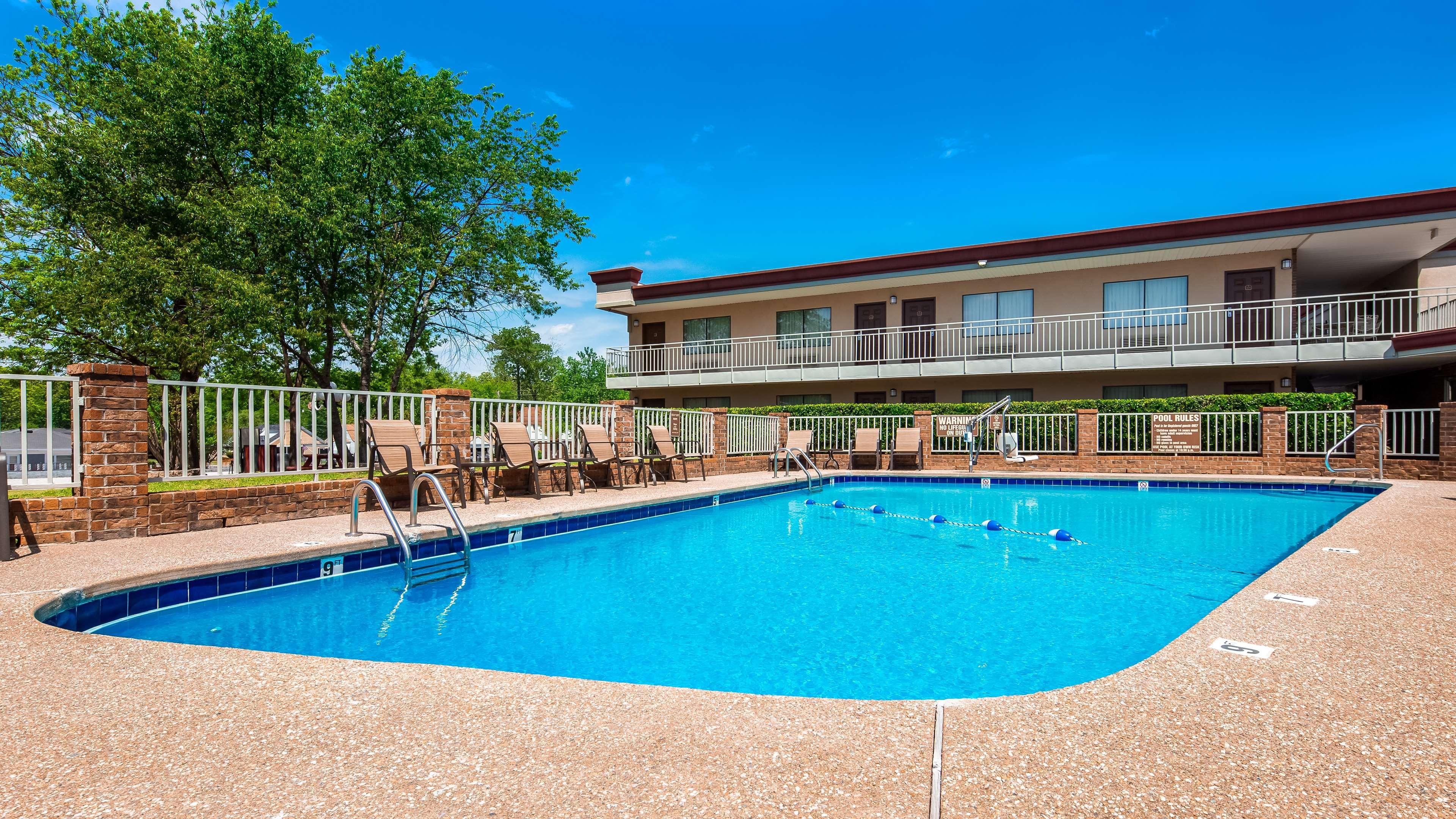 Best Western Winners Circle Hot Springs Eksteriør bilde