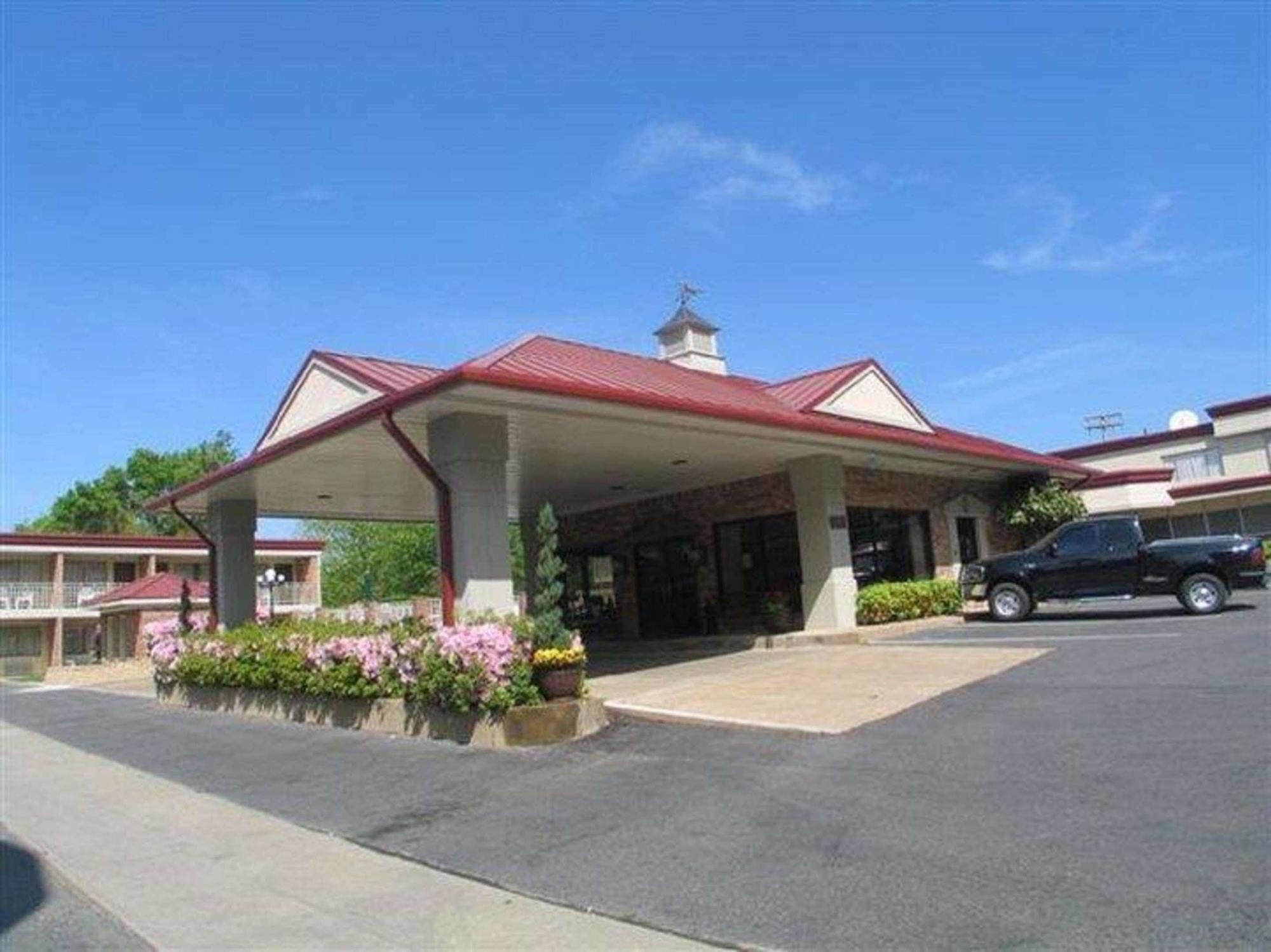 Best Western Winners Circle Hot Springs Eksteriør bilde